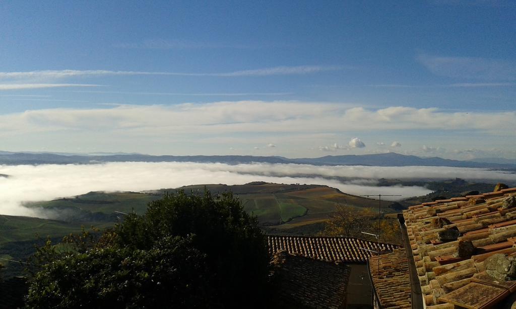 Borgo Vecchio Hotel Montalcino Exterior photo