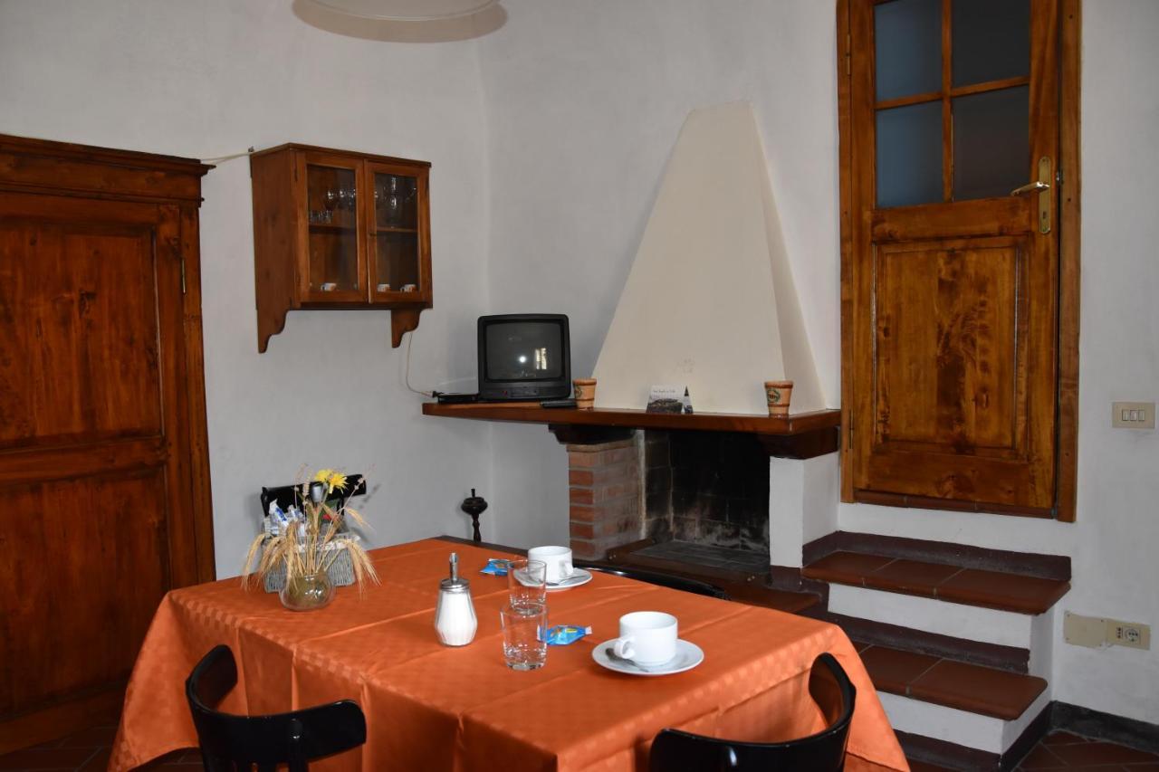 Borgo Vecchio Hotel Montalcino Exterior photo